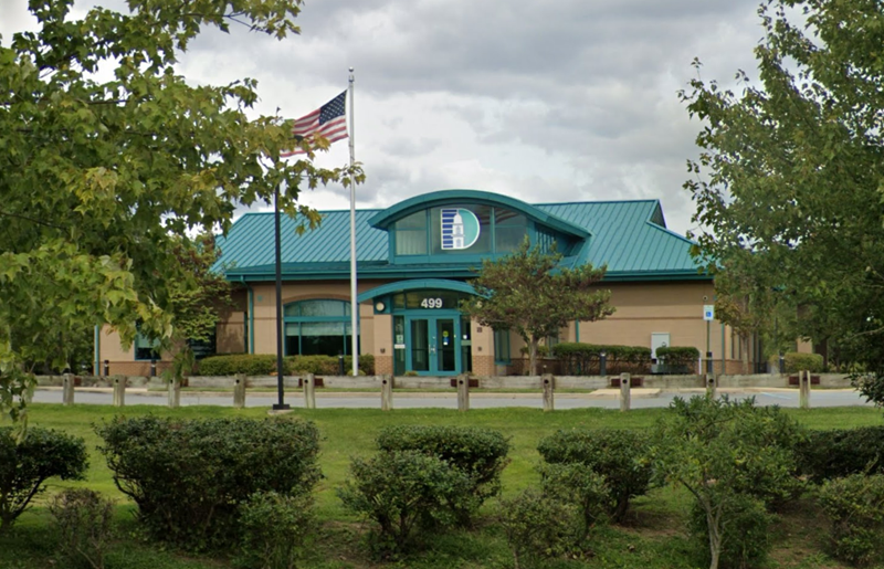 Photo of the New Castle County branch of the Dover Federal Credit Union.